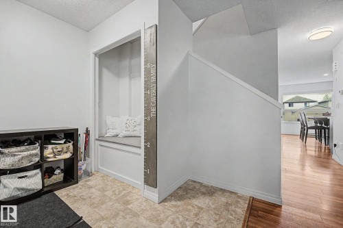 610 Mcdonough Link Link Nw, Edmonton, AB - Indoor Photo Showing Other Room