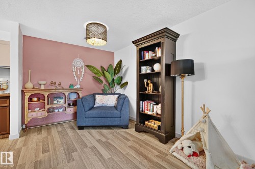 #29 2115 118 St Nw, Edmonton, AB - Indoor