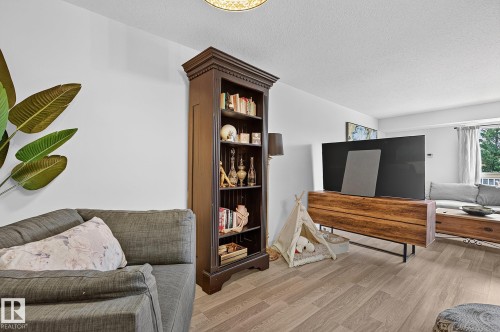 #29 2115 118 St Nw, Edmonton, AB - Indoor