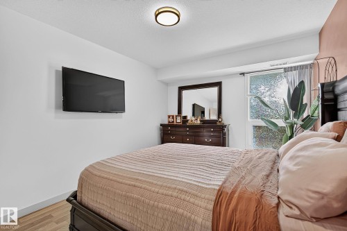 #29 2115 118 St Nw, Edmonton, AB - Indoor Photo Showing Bedroom