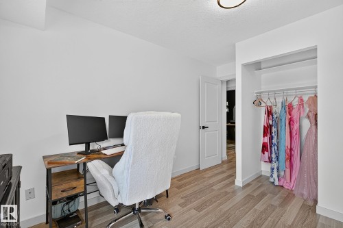 #29 2115 118 St Nw, Edmonton, AB - Indoor Photo Showing Office