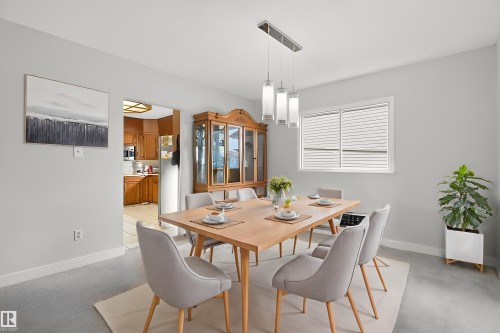 3205 104A Street Nw, Edmonton, AB - Indoor Photo Showing Dining Room
