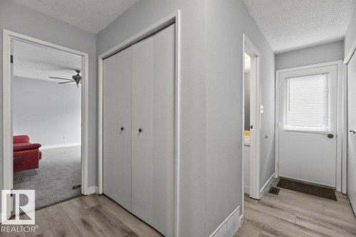 3205 104A Street Nw, Edmonton, AB - Indoor Photo Showing Other Room