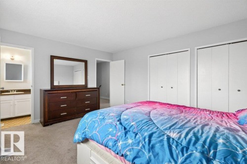 3205 104A Street Nw, Edmonton, AB - Indoor Photo Showing Bedroom