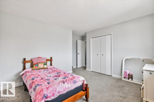 3205 104A Street Nw, Edmonton, AB - Indoor Photo Showing Bedroom