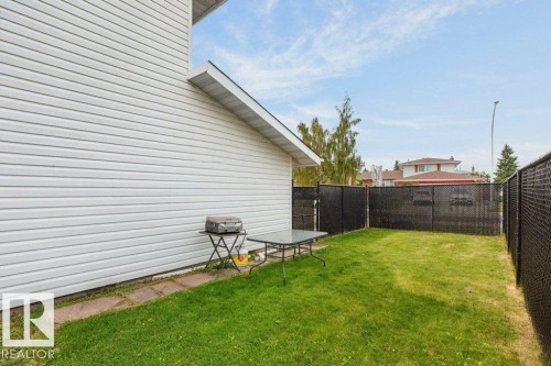 3205 104A Street Nw, Edmonton, AB - Outdoor