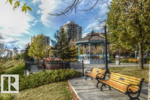 #608 10021 116 St Nw, Edmonton, AB - Outdoor