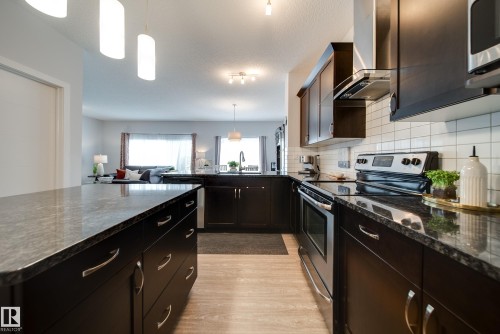 7314 Edgemont Way Nw, Edmonton, AB - Indoor Photo Showing Kitchen With Upgraded Kitchen