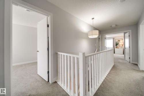 7314 Edgemont Way Nw, Edmonton, AB - Indoor Photo Showing Other Room
