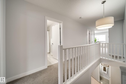7314 Edgemont Way Nw, Edmonton, AB - Indoor Photo Showing Other Room