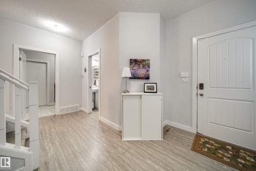 7314 Edgemont Way Nw, Edmonton, AB - Indoor Photo Showing Other Room