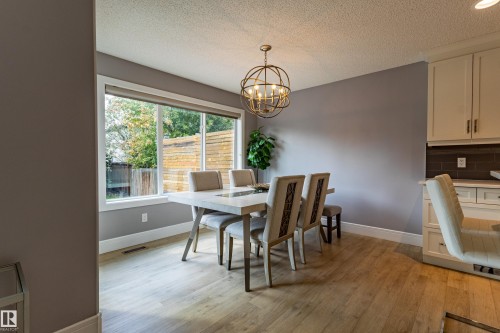 522 174A Street Sw, Edmonton, AB - Indoor Photo Showing Dining Room