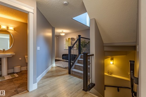 522 174A Street Sw, Edmonton, AB - Indoor Photo Showing Other Room