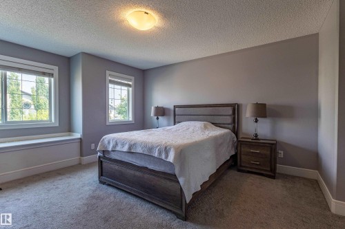 522 174A Street Sw, Edmonton, AB - Indoor Photo Showing Bedroom
