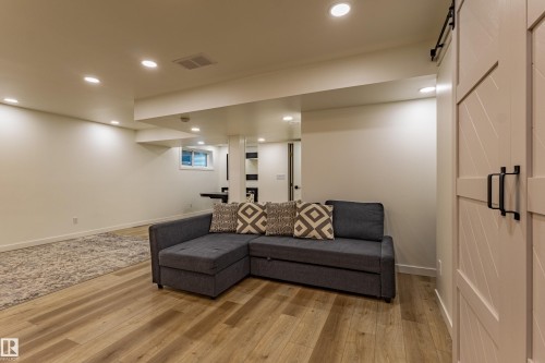 522 174A Street Sw, Edmonton, AB - Indoor