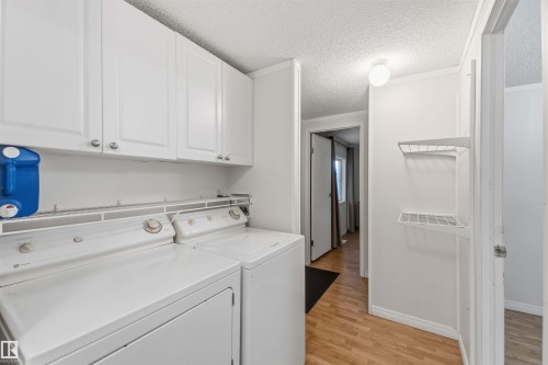 3402 Lakeview Point(E) Northwest, Edmonton, AB - Indoor Photo Showing Laundry Room