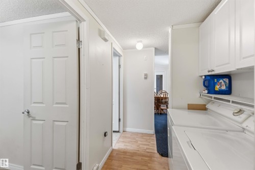 3402 Lakeview Point(E) Northwest, Edmonton, AB - Indoor Photo Showing Laundry Room