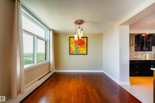 #1501 11710 100 Av Nw, Edmonton, AB - Indoor Photo Showing Other Room