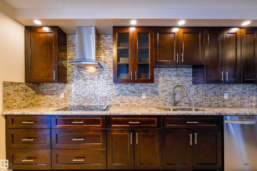 #1501 11710 100 Av Nw, Edmonton, AB - Indoor Photo Showing Kitchen With Double Sink