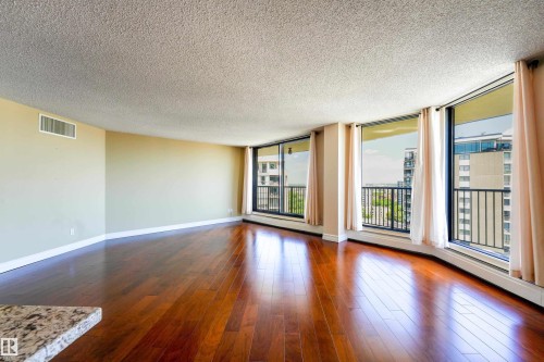 #1501 11710 100 Av Nw, Edmonton, AB - Indoor Photo Showing Other Room