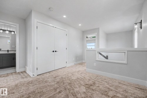 10333 157 Street Nw, Edmonton, AB - Indoor Photo Showing Other Room