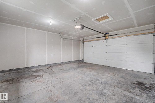 10333 157 Street Nw, Edmonton, AB - Indoor Photo Showing Garage
