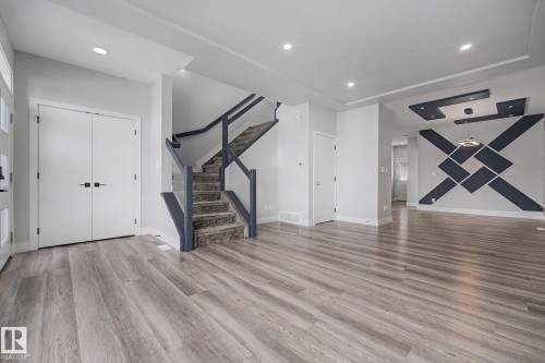10333 157 Street Nw, Edmonton, AB - Indoor Photo Showing Other Room