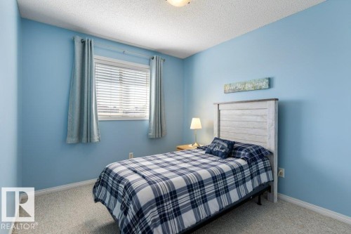 21247 91 Avenue Nw, Edmonton, AB - Indoor Photo Showing Bedroom