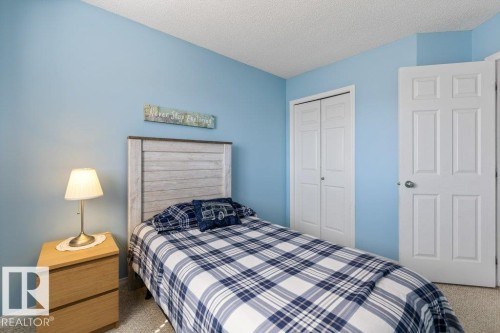 21247 91 Avenue Nw, Edmonton, AB - Indoor Photo Showing Bedroom