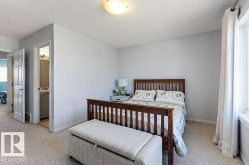 21247 91 Avenue Nw, Edmonton, AB - Indoor Photo Showing Bedroom