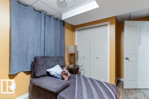21247 91 Avenue Nw, Edmonton, AB - Indoor Photo Showing Bedroom