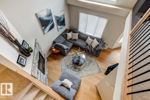 7539 188 Street Nw, Edmonton, AB - Indoor Photo Showing Living Room