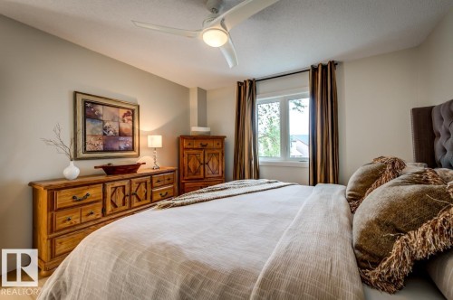 7539 188 Street Nw, Edmonton, AB - Indoor Photo Showing Bedroom