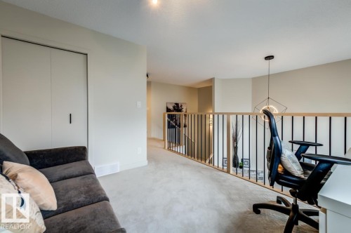 7539 188 Street Nw, Edmonton, AB - Indoor