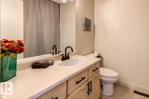 7539 188 Street Nw, Edmonton, AB - Indoor Photo Showing Bathroom