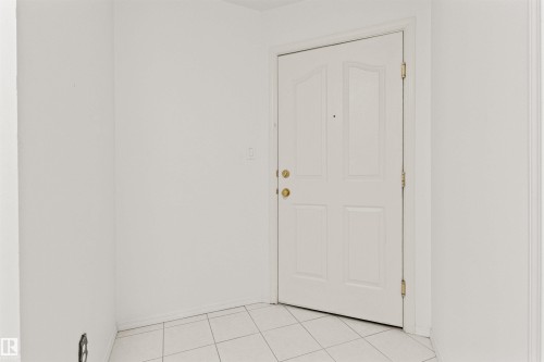 #307 911 Rabbit Hill Rd Nw, Edmonton, AB - Indoor Photo Showing Other Room