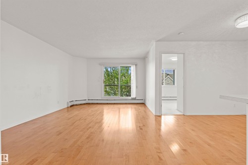 #307 911 Rabbit Hill Rd Nw, Edmonton, AB - Indoor Photo Showing Other Room