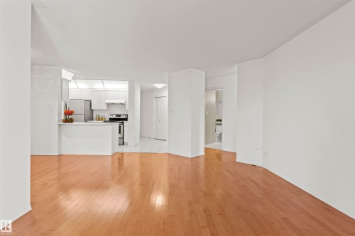 #307 911 Rabbit Hill Rd Nw, Edmonton, AB - Indoor Photo Showing Other Room