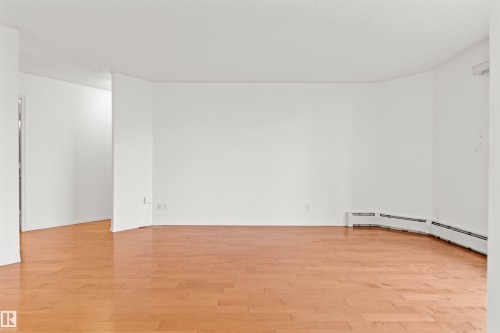 #307 911 Rabbit Hill Rd Nw, Edmonton, AB - Indoor Photo Showing Other Room