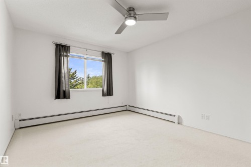 #307 911 Rabbit Hill Rd Nw, Edmonton, AB - Indoor Photo Showing Other Room