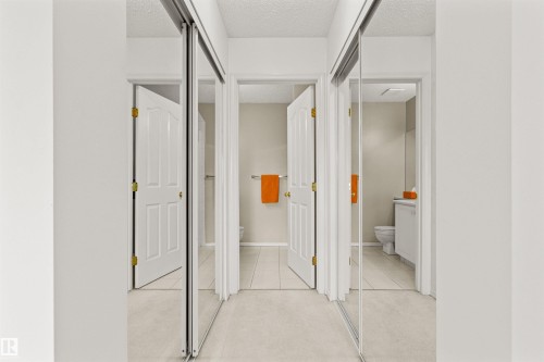 #307 911 Rabbit Hill Rd Nw, Edmonton, AB - Indoor Photo Showing Other Room