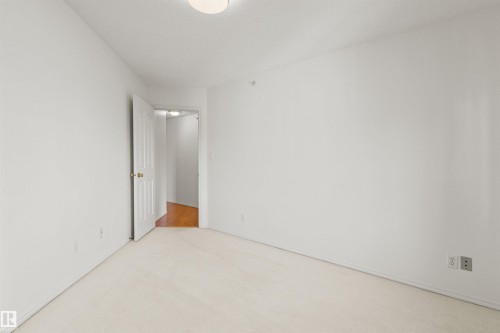 #307 911 Rabbit Hill Rd Nw, Edmonton, AB - Indoor Photo Showing Other Room