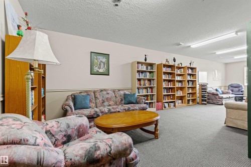 #307 911 Rabbit Hill Rd Nw, Edmonton, AB - Indoor Photo Showing Living Room
