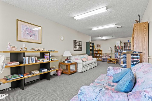 #307 911 Rabbit Hill Rd Nw, Edmonton, AB - Indoor