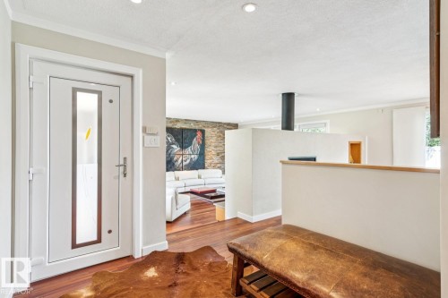 15304 Rio Terrace Drive Nw, Edmonton, AB - Indoor Photo Showing Other Room