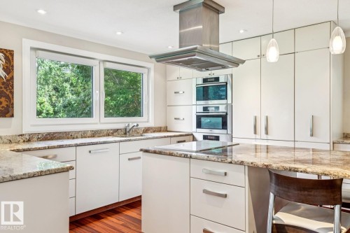 15304 Rio Terrace Drive Nw, Edmonton, AB - Indoor Photo Showing Kitchen With Upgraded Kitchen