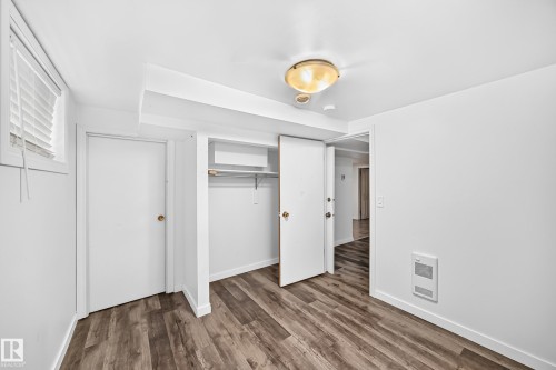 9240 85 Street Nw, Edmonton, AB - Indoor Photo Showing Other Room
