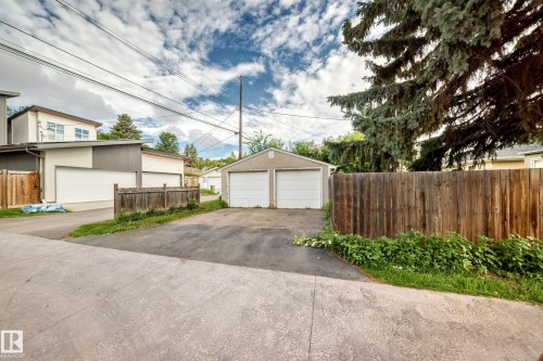 9240 85 Street Nw, Edmonton, AB - Outdoor