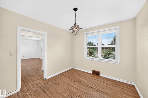 9240 85 Street Nw, Edmonton, AB - Indoor Photo Showing Other Room