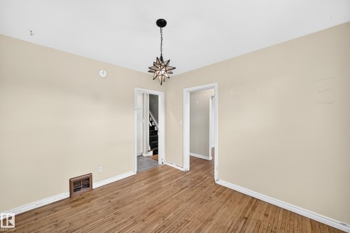 9240 85 Street Nw, Edmonton, AB - Indoor Photo Showing Other Room